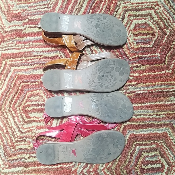 2 Pairs of sandals - Picture 2 of 3